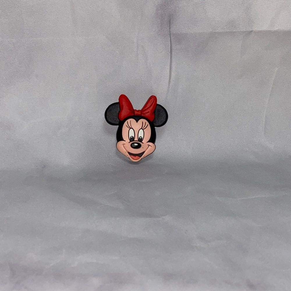 Disney Minnie Mouse Head Pin